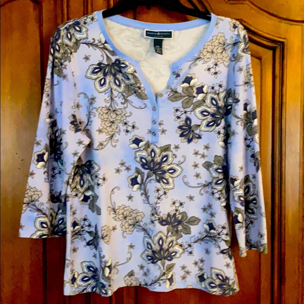 Karen Scott V neck floral blue top